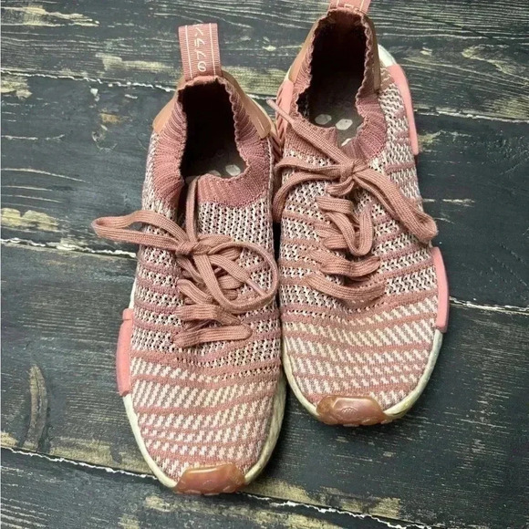 ADIDAS WOMENS NMD_R1 STLT Primeknit 'Ash Pink' - Picture 6 of 7